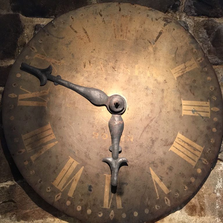 Arch Restaurant Clock